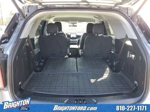 Certified 2023 Ford Explorer XLT w/ Equipment Group 202A AWD/4WD image 7