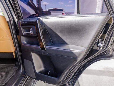 Used 2020 Toyota 4Runner TRD Off-Road AWD/4WD image 44