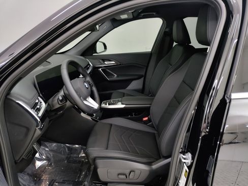 Used 2025 BMW X1 xDrive28i image 12