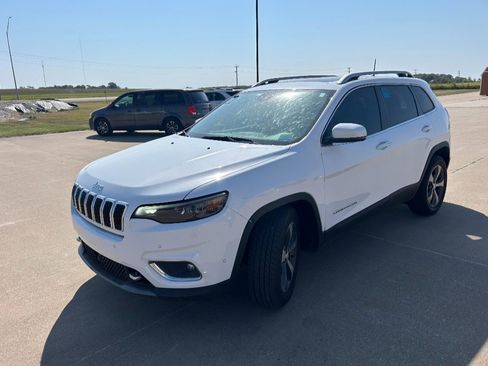 Used 2021 Jeep Cherokee Limited w/ Elite Package image 4
