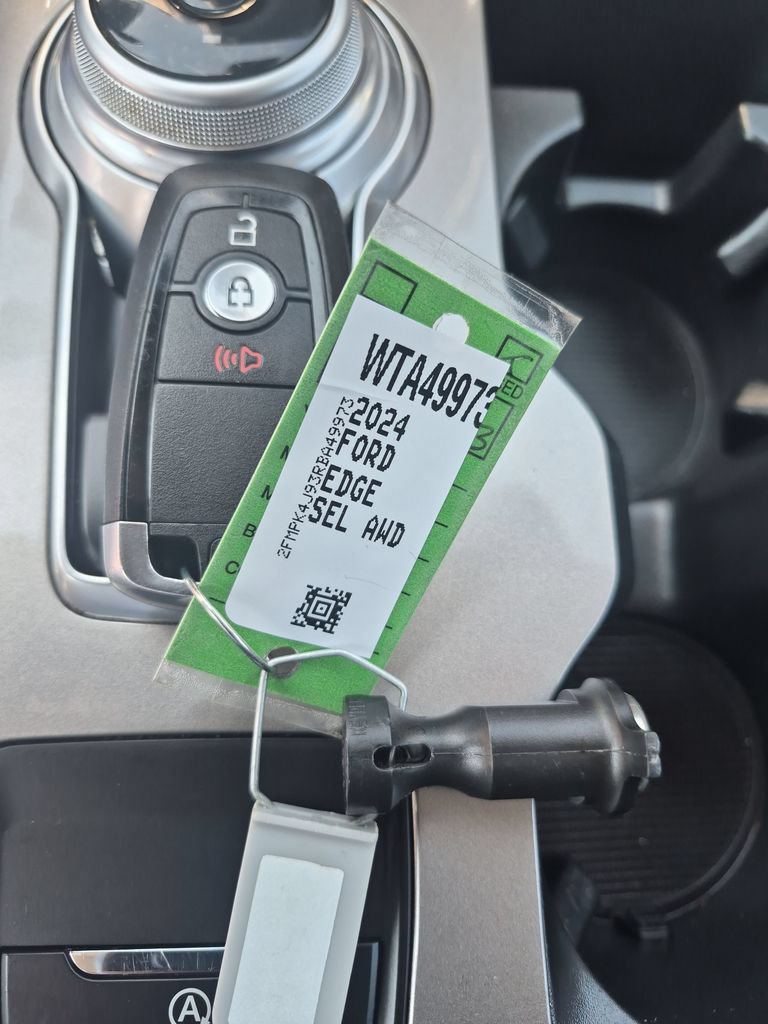 Used 2024 Ford Edge SEL AWD/4WD image 27