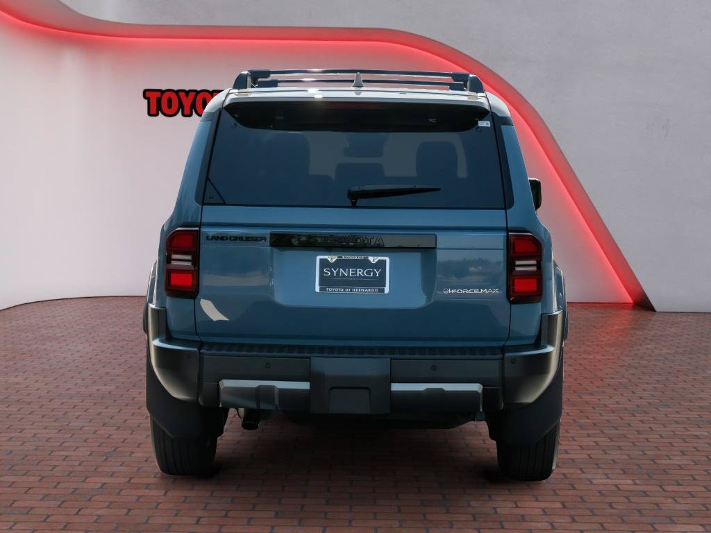 Used 2025 Toyota Land Cruiser w/ Premium Package AWD/4WD image 7