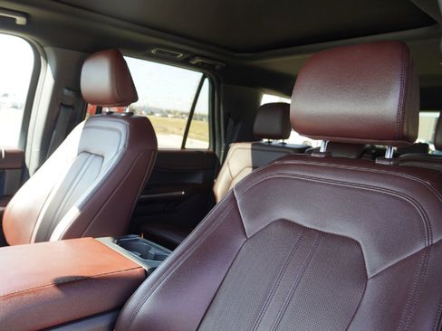 Used 2024 Ford Expedition Max Limited image 10