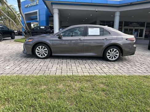Used 2024 Toyota Camry LE FWD image 32
