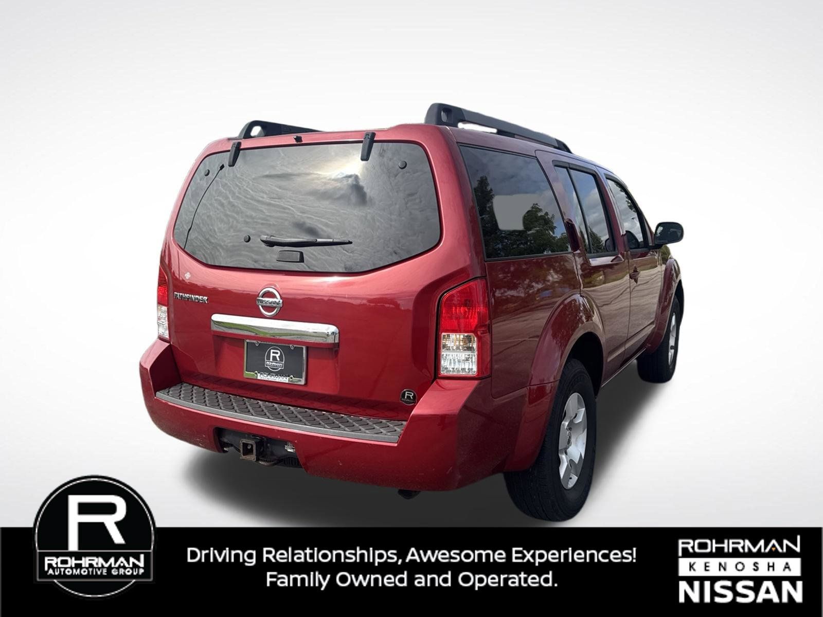 Used 2010 Nissan Pathfinder S AWD/4WD image 5
