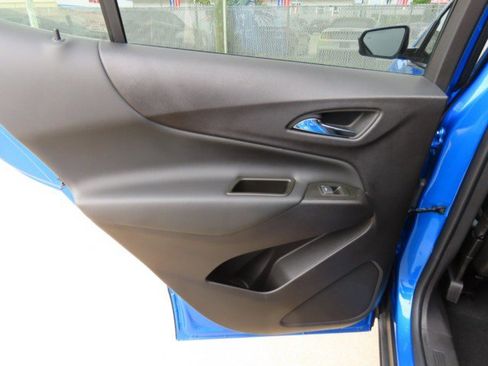 Used 2024 Chevrolet Equinox LT image 19