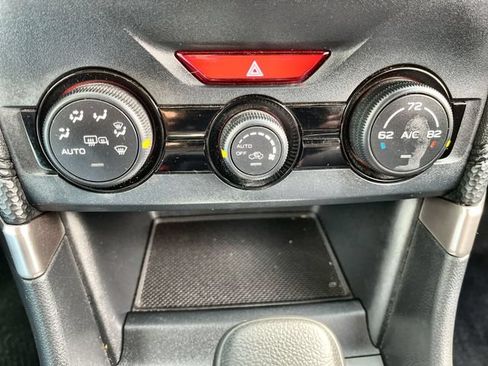 Used 2019 Subaru Forester Premium w/ All-Weather Package AWD/4WD image 19