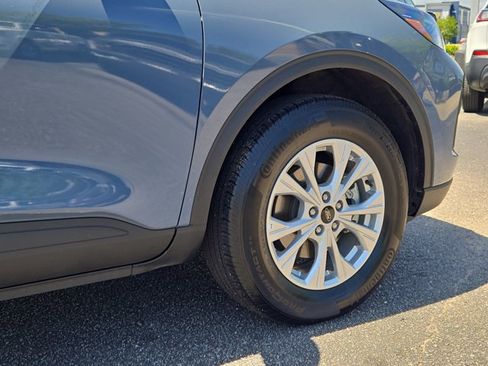 Used 2025 Ford Escape Active AWD/4WD image 5