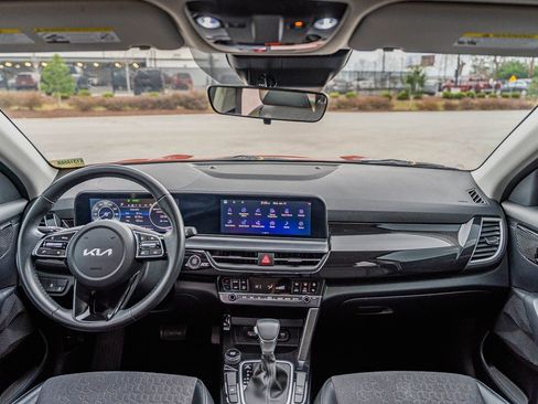 Used 2024 Kia Seltos S image 30