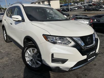 Used 2018 Nissan Rogue SV
