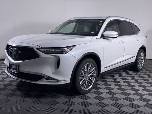 Used 2024 Acura MDX SH-AWD w/ Advance Package image 19
