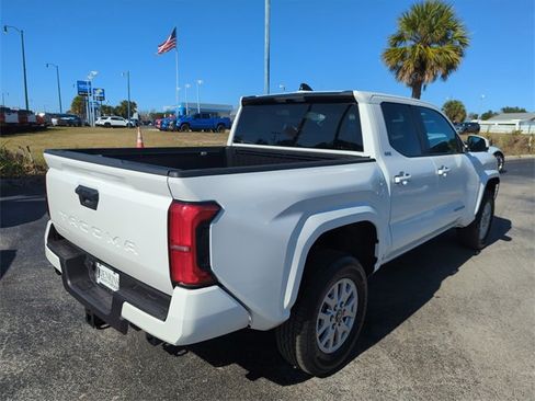 Used 2024 Toyota Tacoma SR5 image 3