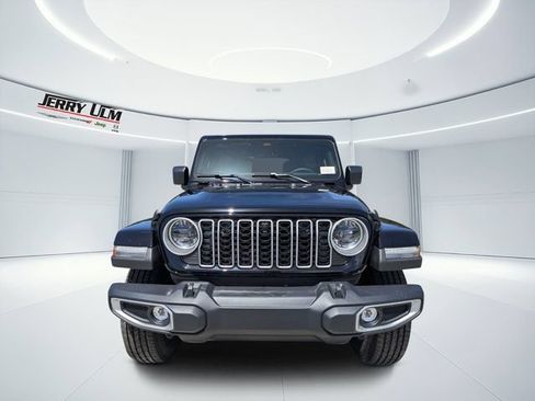 New 2026 Jeep Wrangler Unlimited Sahara AWD/4WD image 8