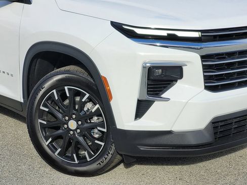 New 2026 Chevrolet Traverse LT w/ Sun and Wheel Package FWD image 6