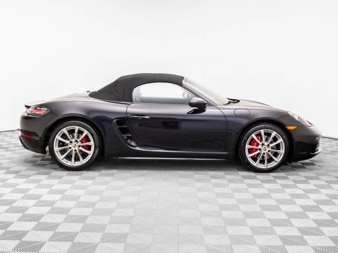 Used 2018 Porsche 718 Boxster S image 7