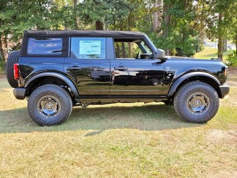 New 2025 Ford Bronco 4-Door w/ Sasquatch Package AWD/4WD image 12