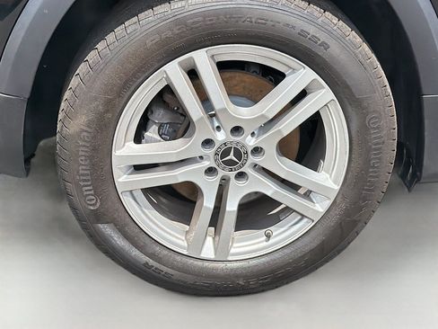 Used 2021 Mercedes-Benz GLB 250 4MATIC image 9
