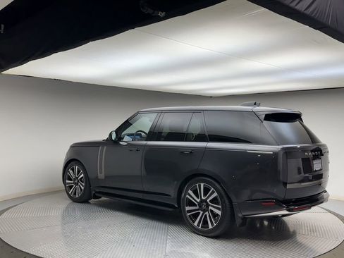 Used 2023 Land Rover Range Rover SE AWD/4WD image 6
