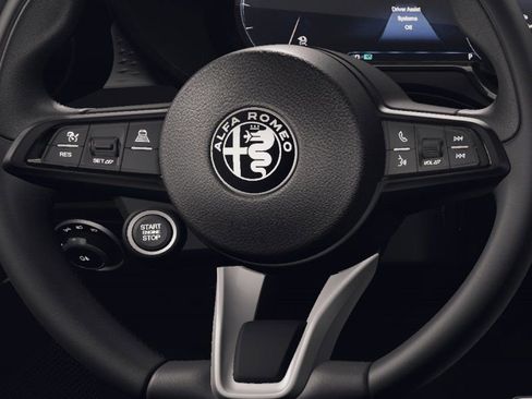 New 2026 Alfa Romeo Tonale image 23