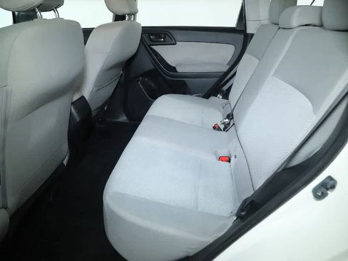 Used 2015 Subaru Forester 2.5i w/ Alloy Wheel Package image 14