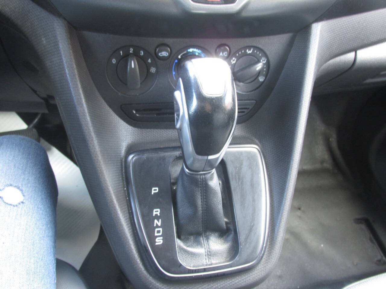 Used 2014 Ford Transit Connect XL FWD image 12