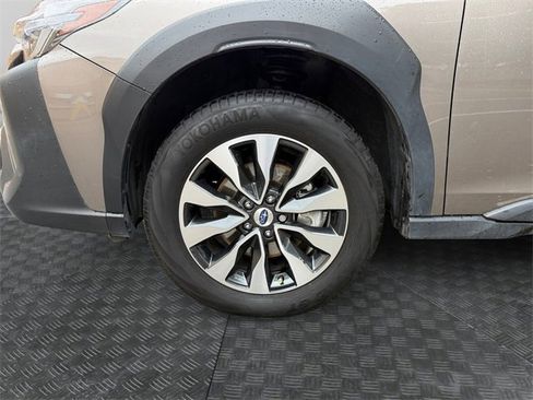 Used 2023 Subaru Outback Limited image 9