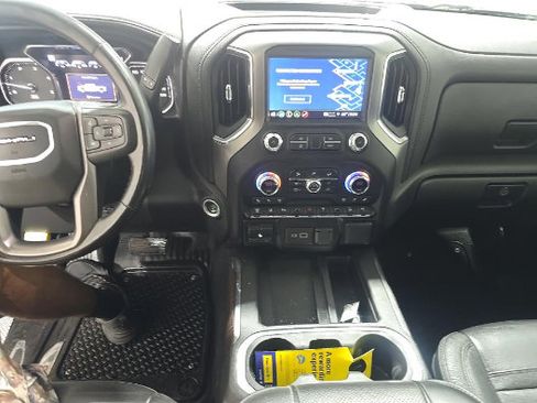 Used 2021 GMC Sierra 2500 Denali w/ Denali Ultimate Package AWD/4WD image 8