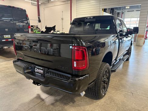 Used 2025 RAM 2500 Big Horn AWD/4WD image 21