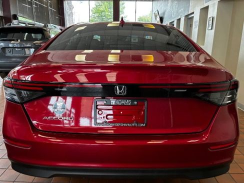 Used 2024 Honda Accord EX image 9
