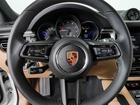 New 2026 Porsche Macan AWD/4WD image 9