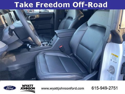 New 2025 Ford Bronco Outer Banks w/ Sasquatch Package image 19