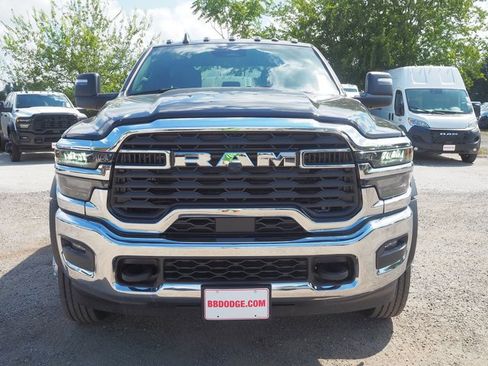 New 2026 RAM 5500 Tradesman w/ Chrome Appearance Group image 3