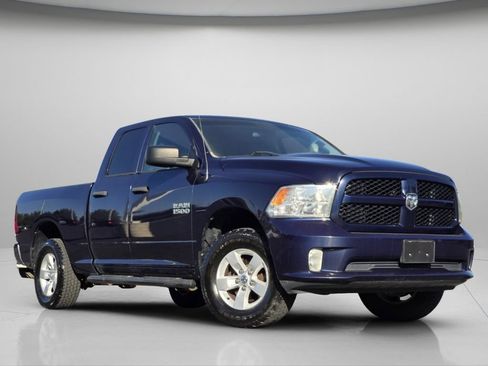 Used 2017 RAM 1500 Express AWD/4WD image 2