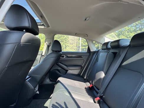 Used 2024 Honda Civic Touring image 9