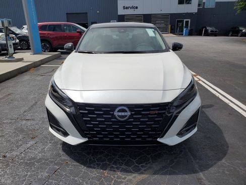 New 2026 Nissan Altima 2.5 SR FWD image 8