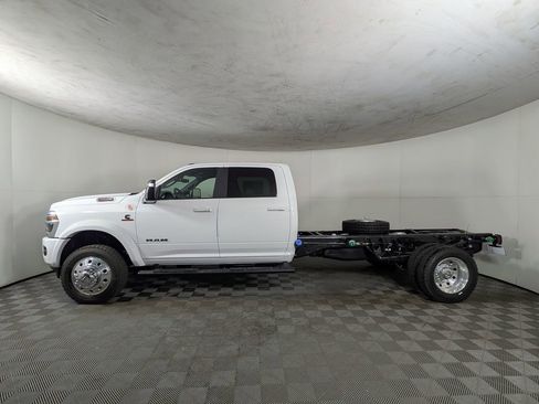 New 2026 RAM 5500 Tradesman image 3