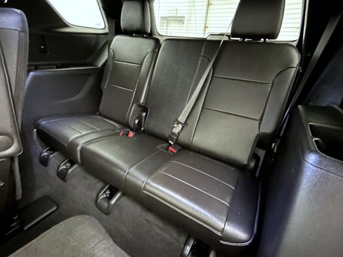 Used 2023 Chevrolet Traverse Premier w/ Redline Edition AWD/4WD image 20