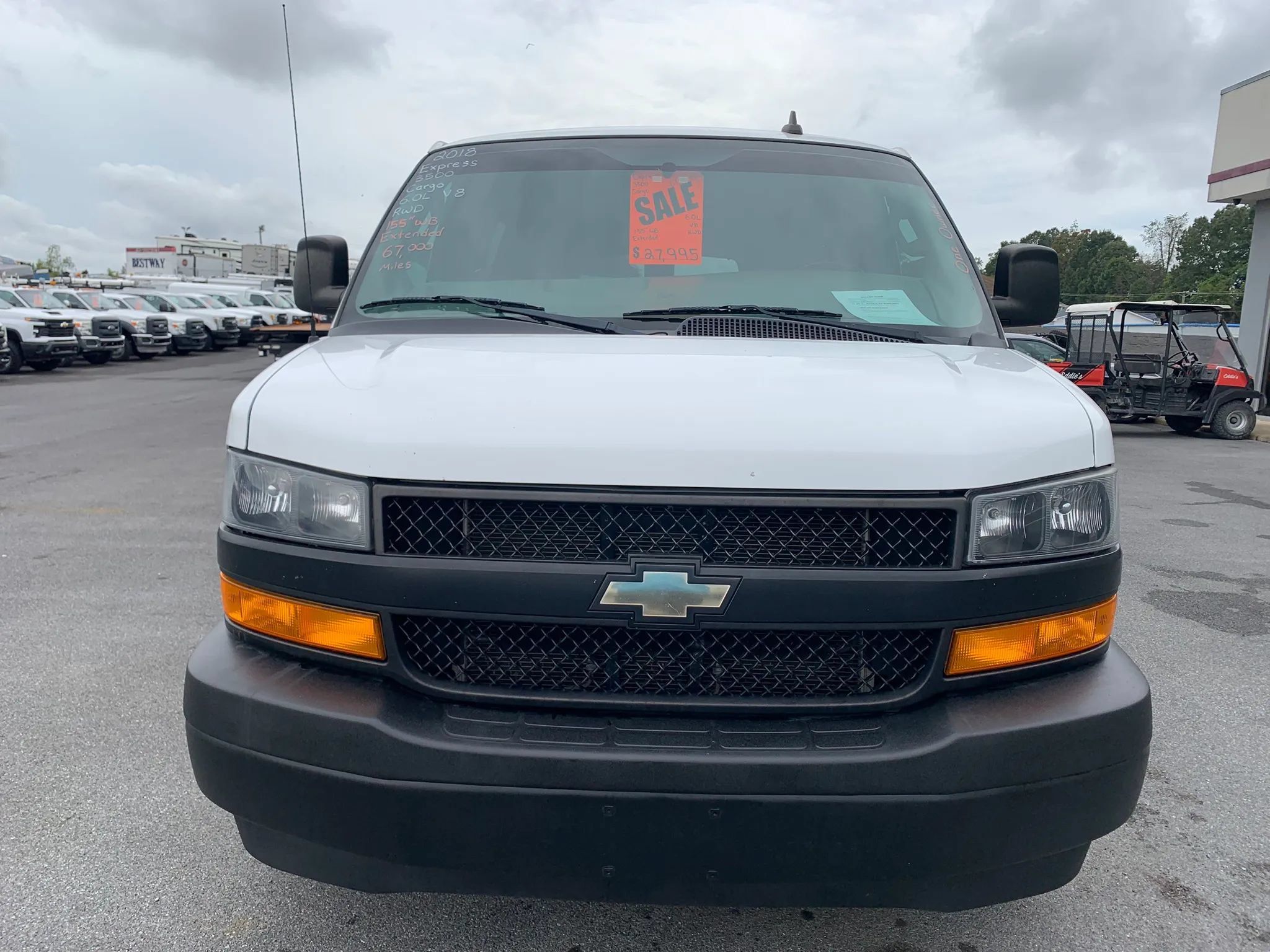 Used 2018 Chevrolet Express 3500 Extended w/ Driver Convenience Package RWD image 2
