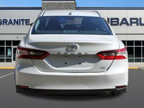 Used 2024 Toyota Camry LE image 7