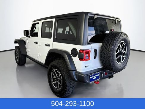 Used 2026 Jeep Wrangler Unlimited Rubicon AWD/4WD image 9
