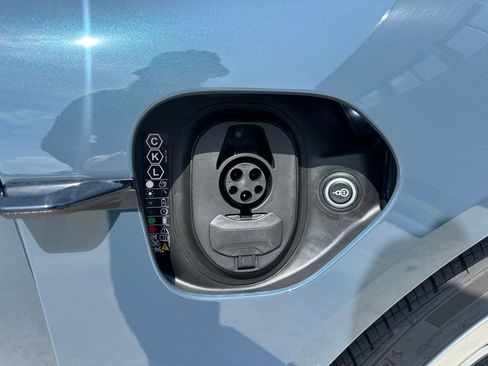 New 2026 Porsche Taycan RWD image 39