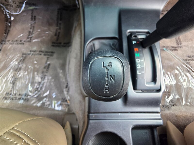 Used 2002 Toyota 4Runner SR5 AWD/4WD image 38