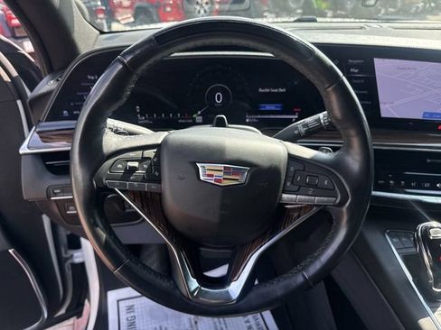 Used 2024 Cadillac Escalade ESV Premium Luxury RWD image 15