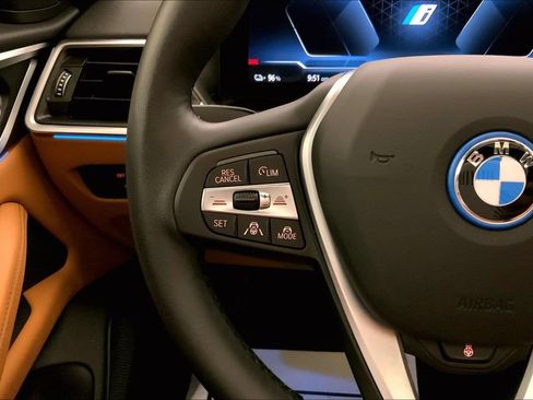 Certified 2023 BMW i4 eDrive35 RWD image 17