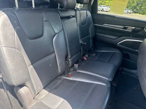 Used 2020 Kia Telluride LX FWD image 30