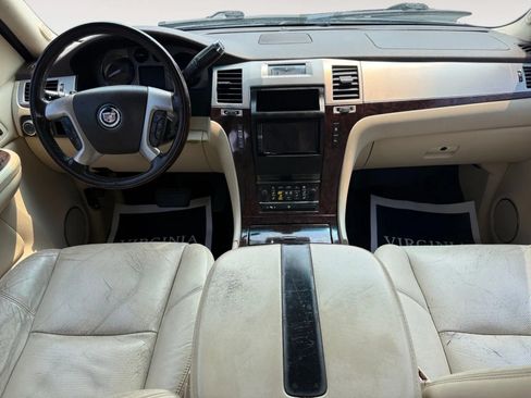 Used 2008 Cadillac Escalade ESV AWD image 9
