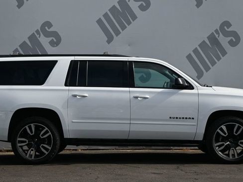 Used 2018 Chevrolet Suburban Premier AWD/4WD image 4