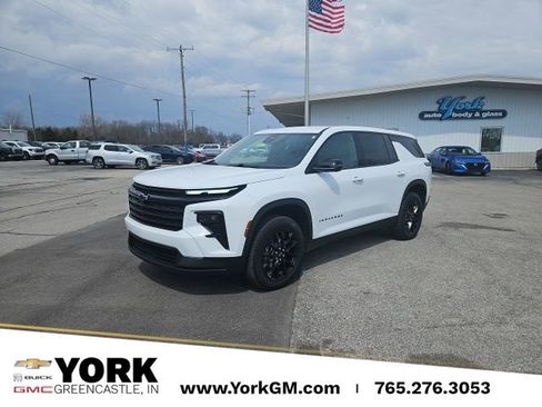 Used 2024 Chevrolet Traverse LS w/ Midnight/Sport Edition image 1