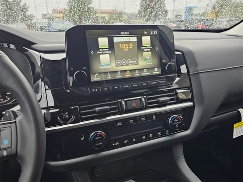 New 2025 Nissan Pathfinder SL w/ Lighting Package (N92) image 22