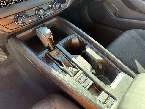 Used 2023 Honda Accord LX image 25